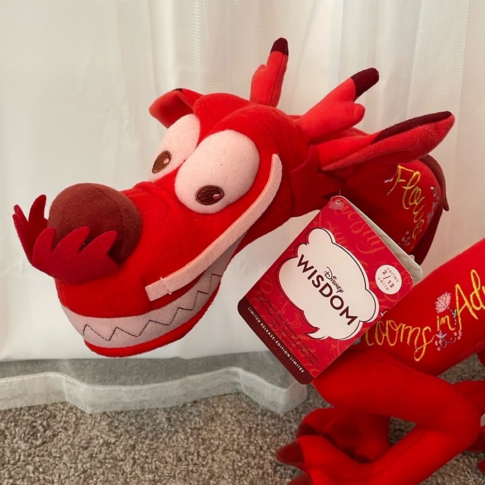 RARE Disney Wisdom Collection. MUSHU red dragon plush with intricate embroidery.